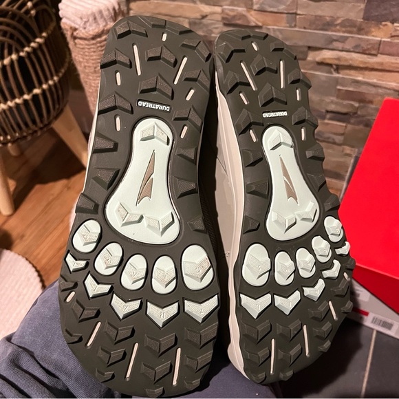 Altra Lone Peak Hiker - Olive & Light Gray - Picture 9 of 14